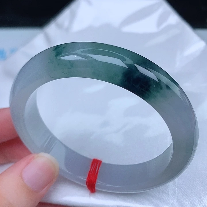 翡翠手镯未镶嵌天然