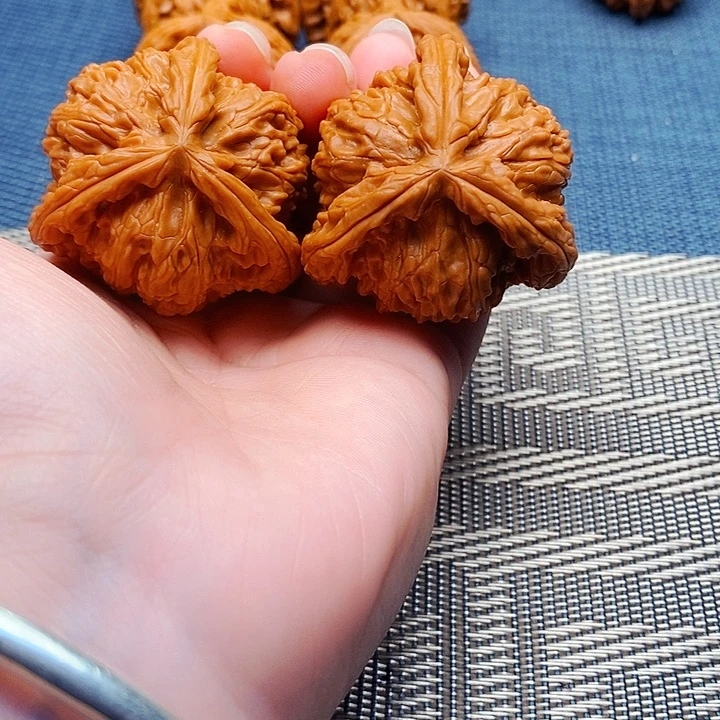 骑***子吊坠文玩核桃三棱