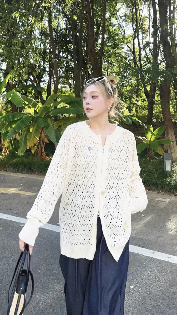 【FANFAN】梦回南法-大码秋季镂空纯色显瘦百搭针织长袖上衣F0028