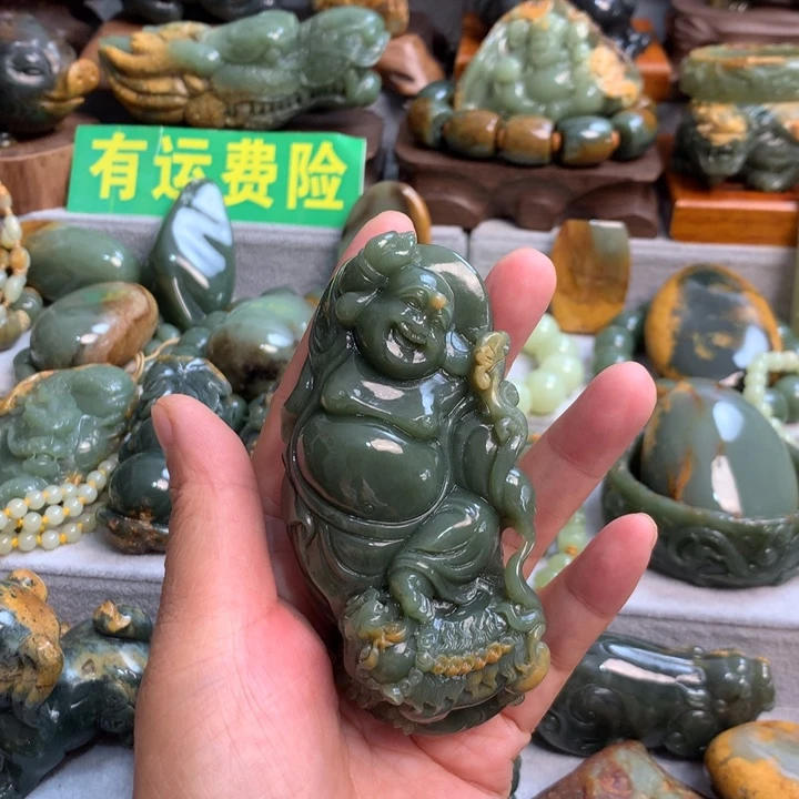 缘***们岫岩河磨玉（透闪石质玉）未镶嵌把件