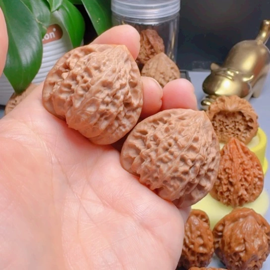 木质类野生七步沟文玩