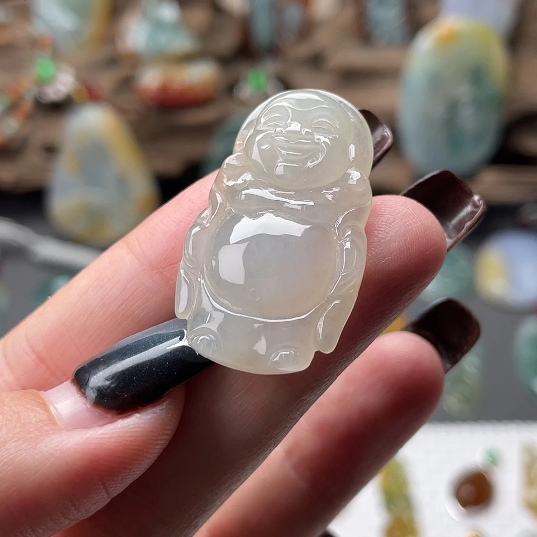 翡翠未镶嵌颈饰佛公