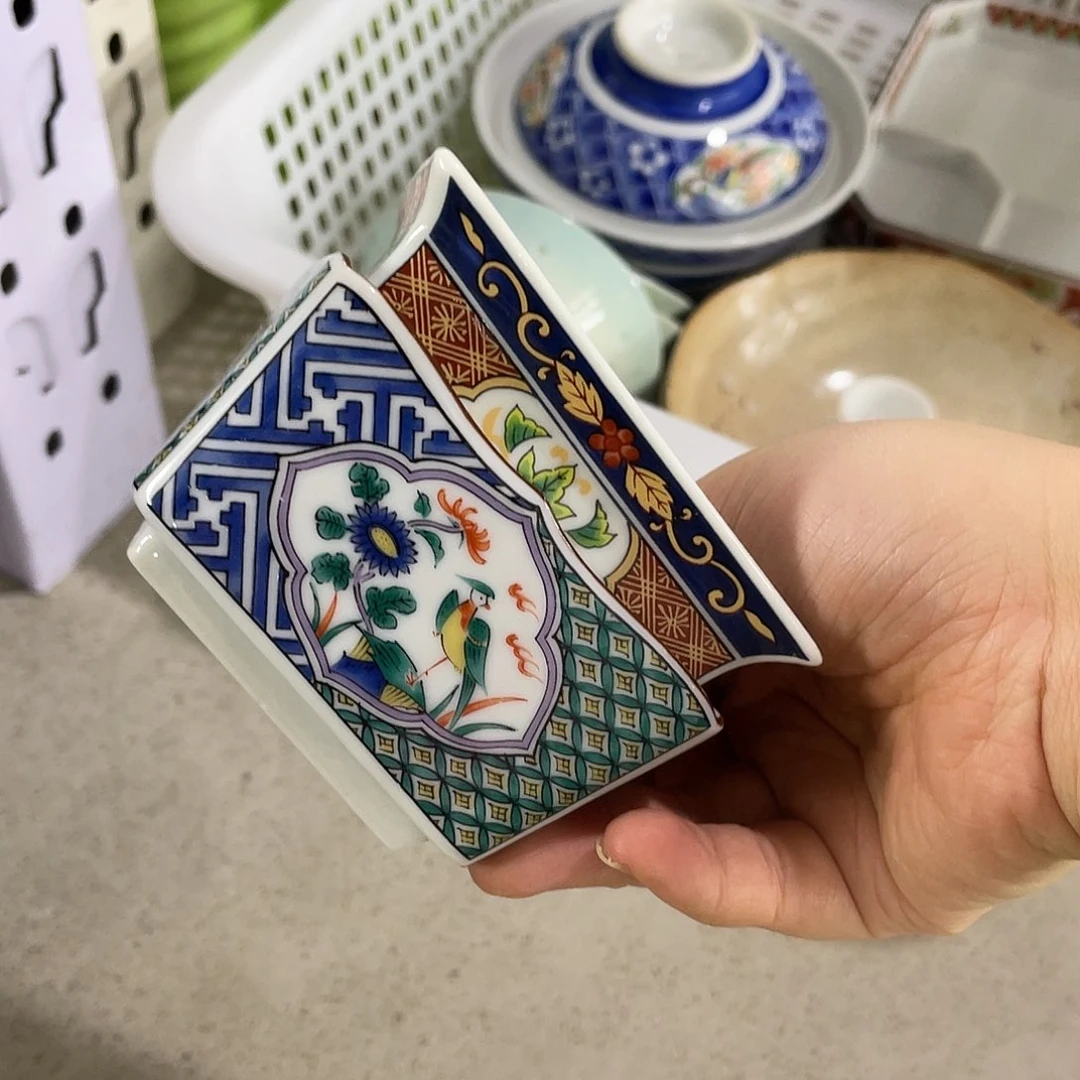 瓷片海*哈哈哈我真的不喜欢这样了吧