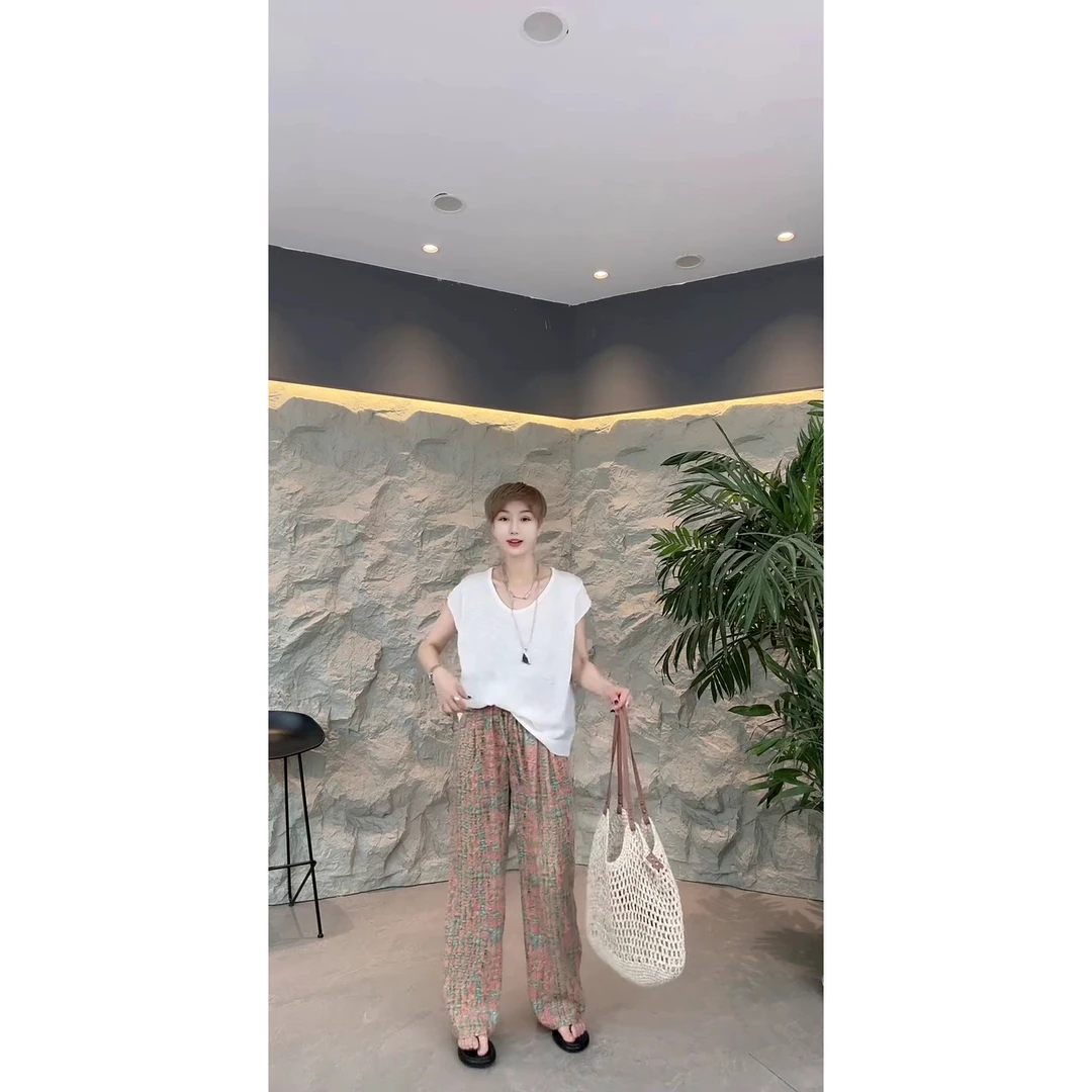 欧洲站慵懒风宽松百搭糖果色后背纽扣无袖针织衫