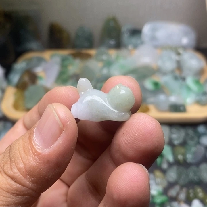 颈饰未镶嵌翡翠猫