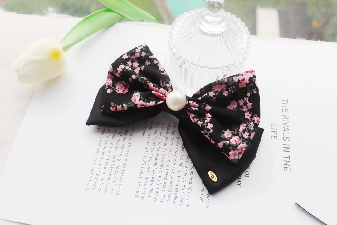 高级感碎花蝴蝶结,珠珠弹簧夹,精致百搭简约又时尚 发饰适合盘发,