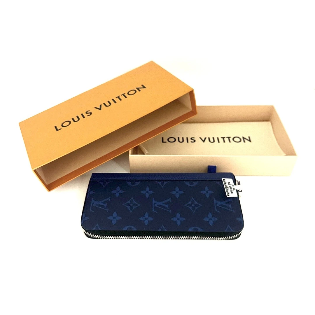 全新未使用 LouisVuitton/路易威登 电光蓝老花拉链钱包尺寸20/10
