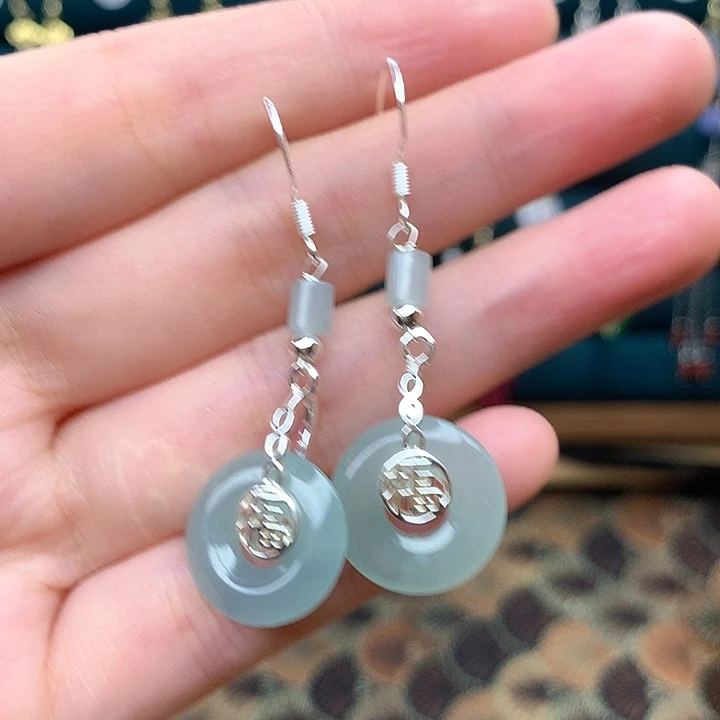 石英质玉耳钉合金