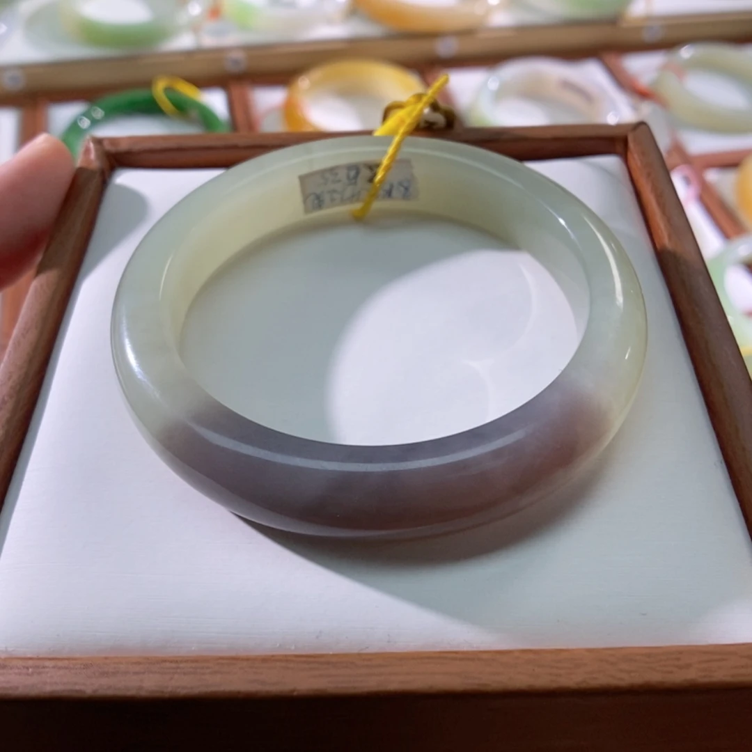 【闪购商品】未镶嵌手镯和田玉