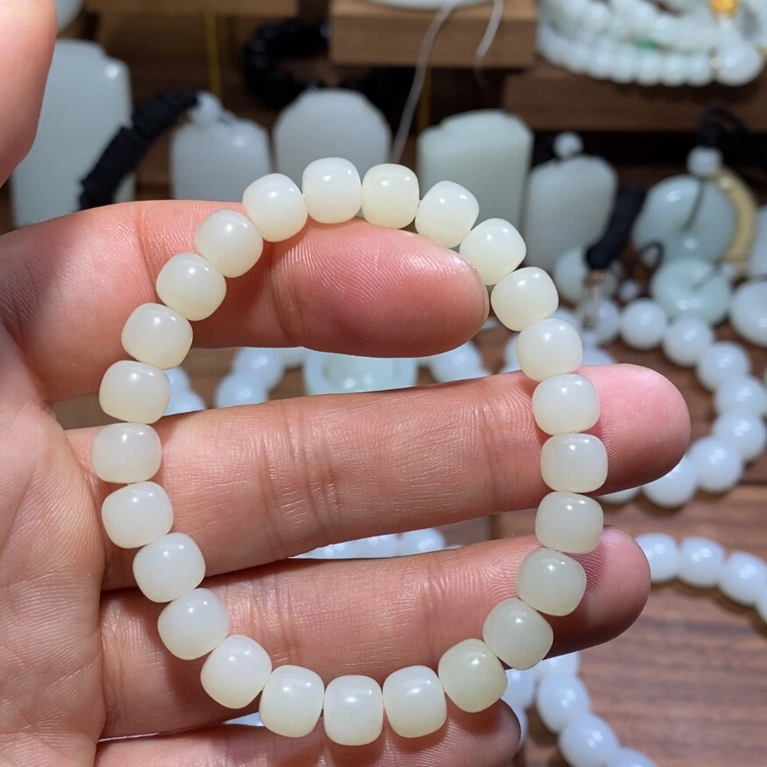和田玉（糖玉）未镶嵌手链