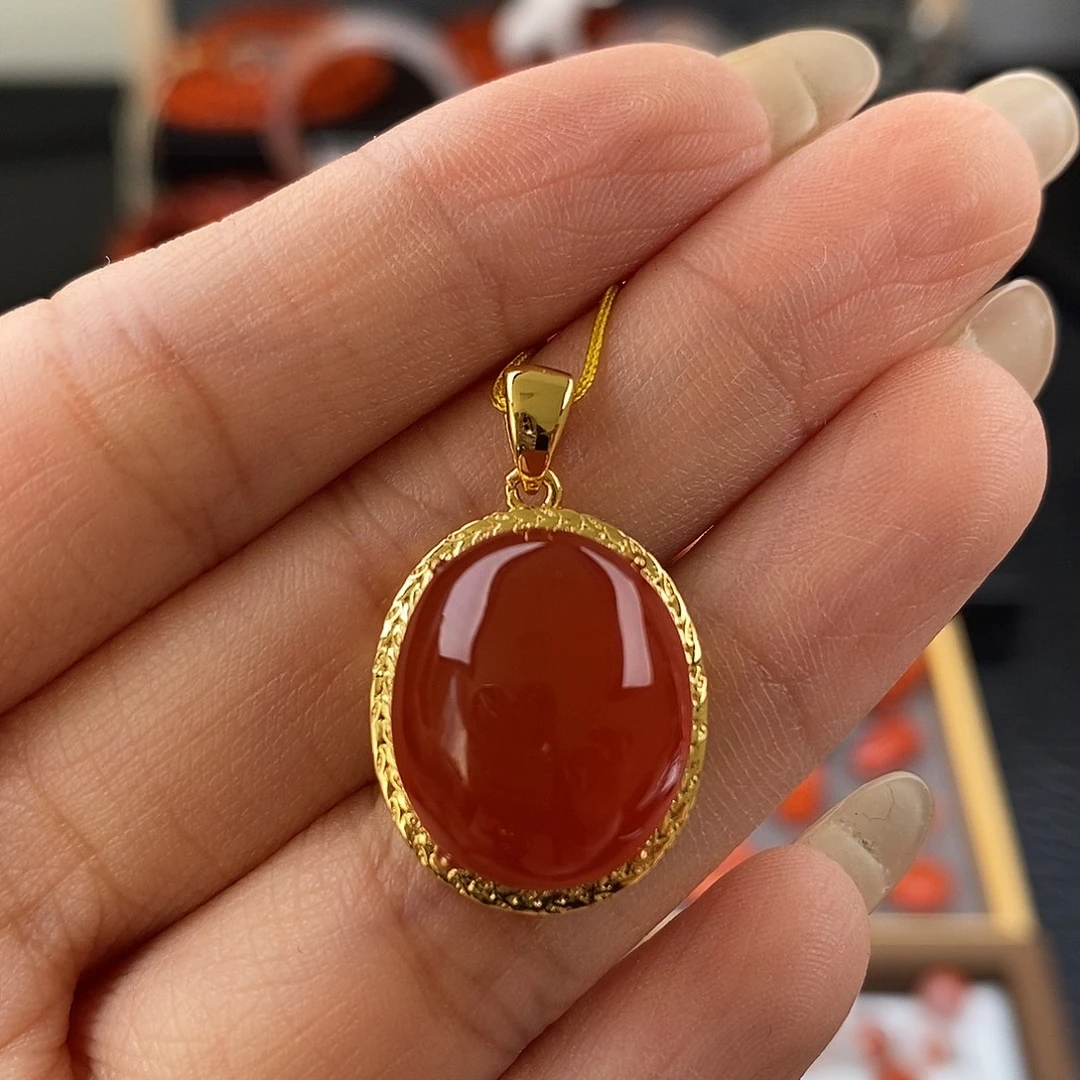 南红玛瑙银S925镶嵌云南冰红吊坠