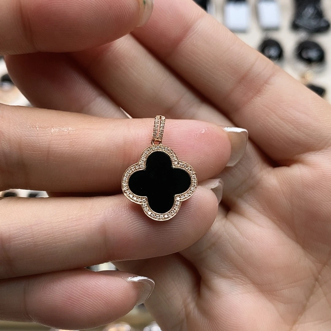 颈饰18K金镶嵌翡翠