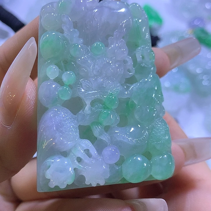 翡翠未镶嵌颈饰天然翡翠A货吊坠