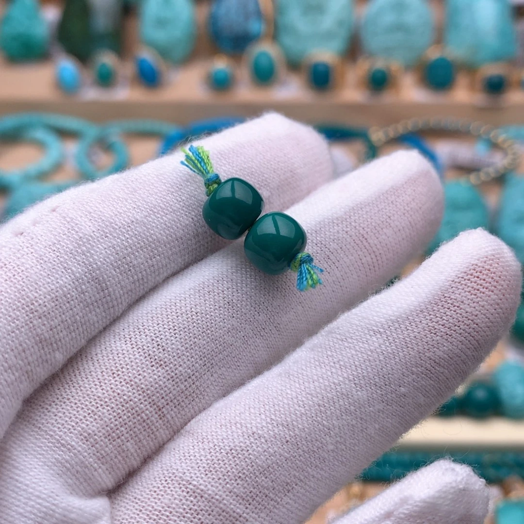 帅***帅绿松石未镶嵌珠宝奇石