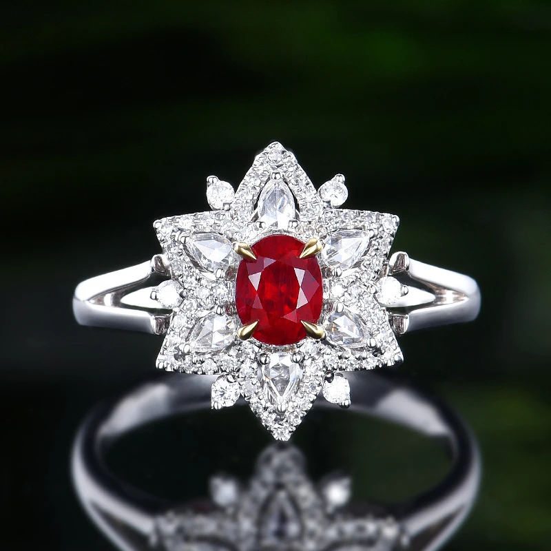 18K金镶嵌莫桑比克天然无烧鸽血红红宝石戒指时尚清新设计款