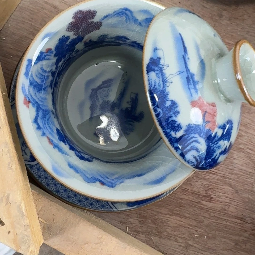 富春山居图马蹄盖碗微瑕