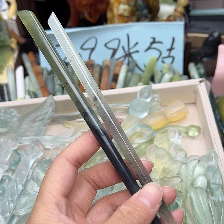 蛇纹石玉未镶嵌发簪