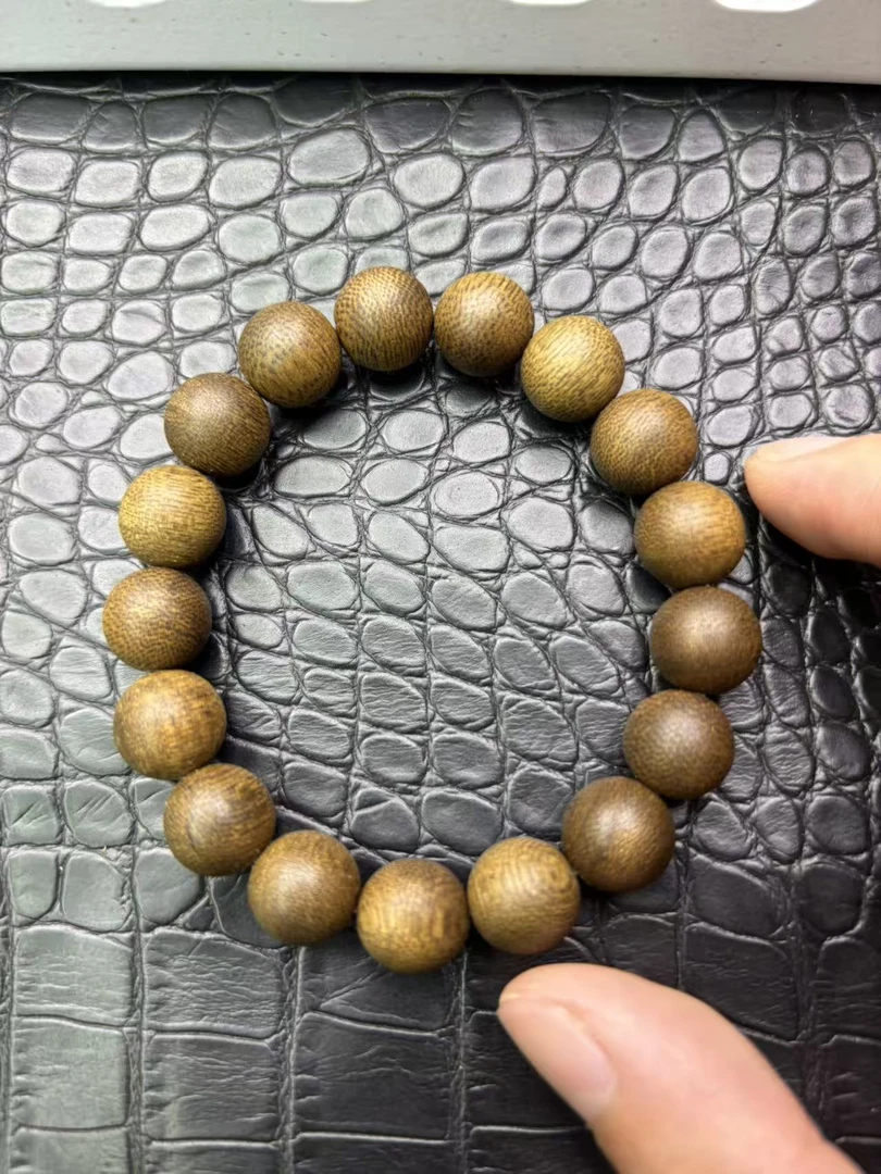 沉香沉香手串芽庄白奇楠多样性发一