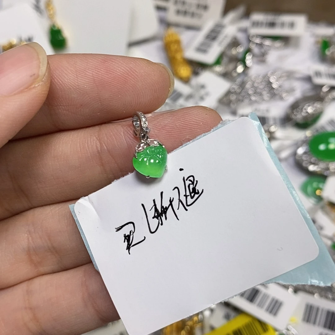 【闪购商品】颈饰18K金镶嵌翡翠亲***二吊坠