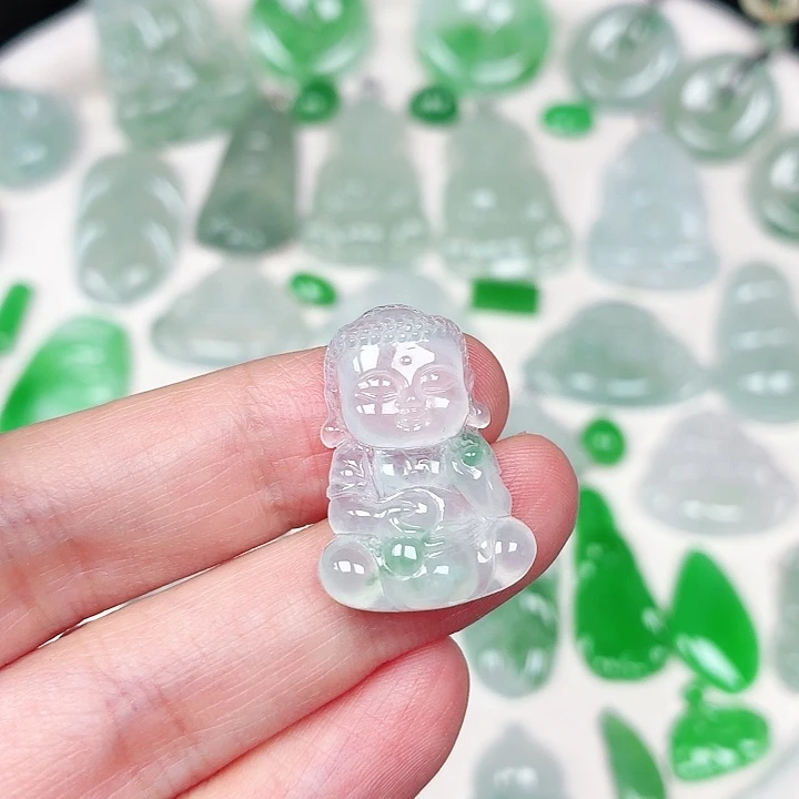 翡翠未镶嵌颈饰缅甸天然A货翡翠