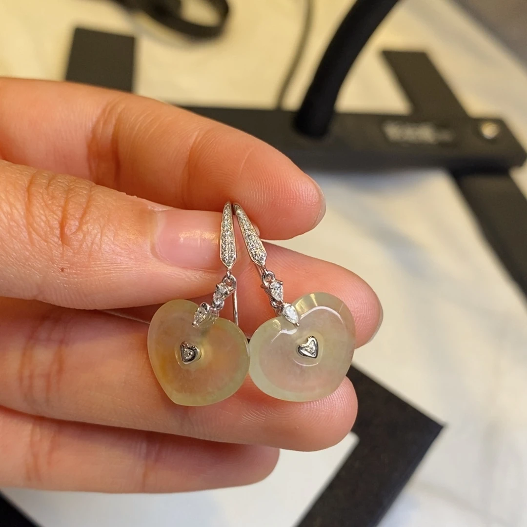 翡翠耳饰18K金镶嵌设计款爱心福贝耳钩