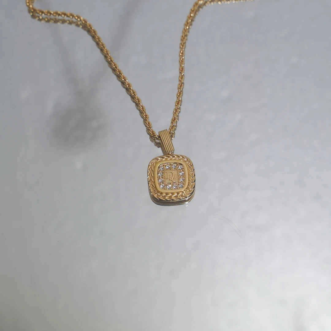 95新 DIOR/迪奥 Dior方形麦穗镶钻项链时尚 ms02