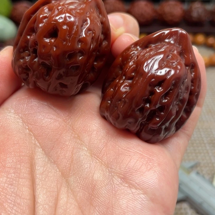 把件文玩核桃玉化野鸡心文玩核桃33