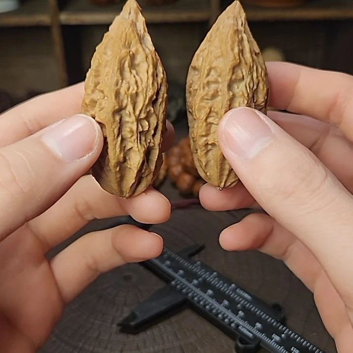 文玩核桃吊坠秋子异形