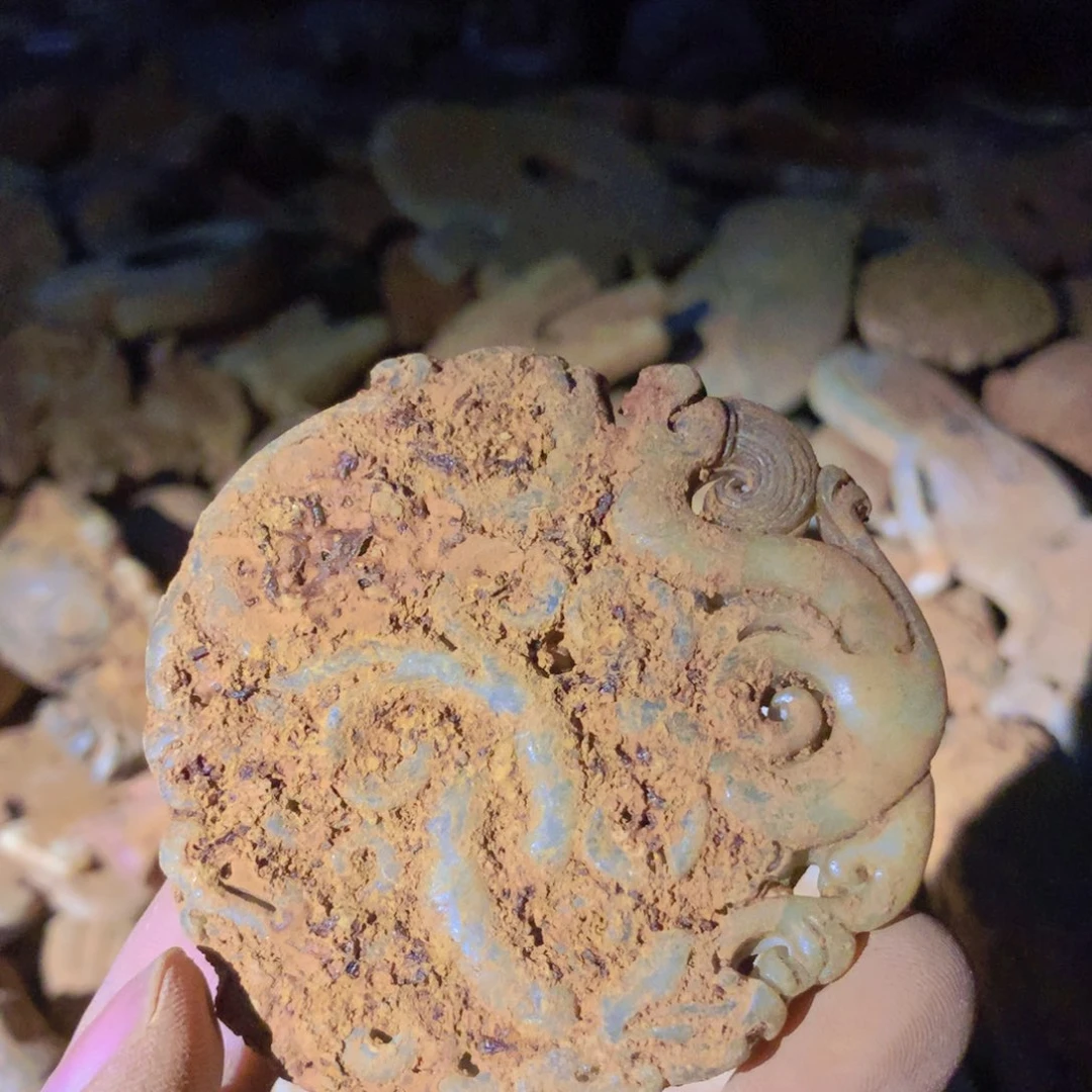 未镶嵌和田玉（糖玉）挂件