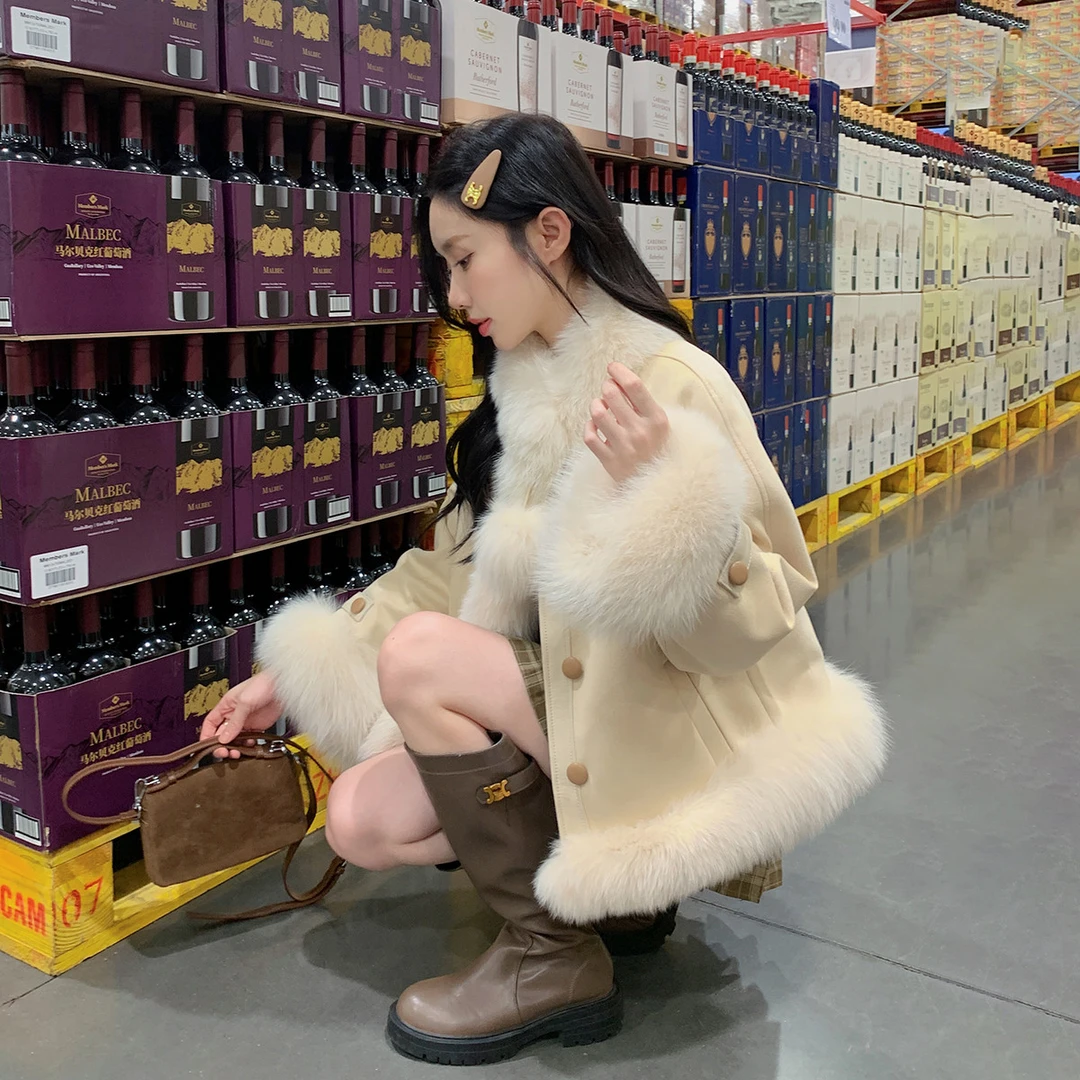 温柔风毛领羽绒服女2025冬短款高级感巨好看环保皮草拼接派克外套