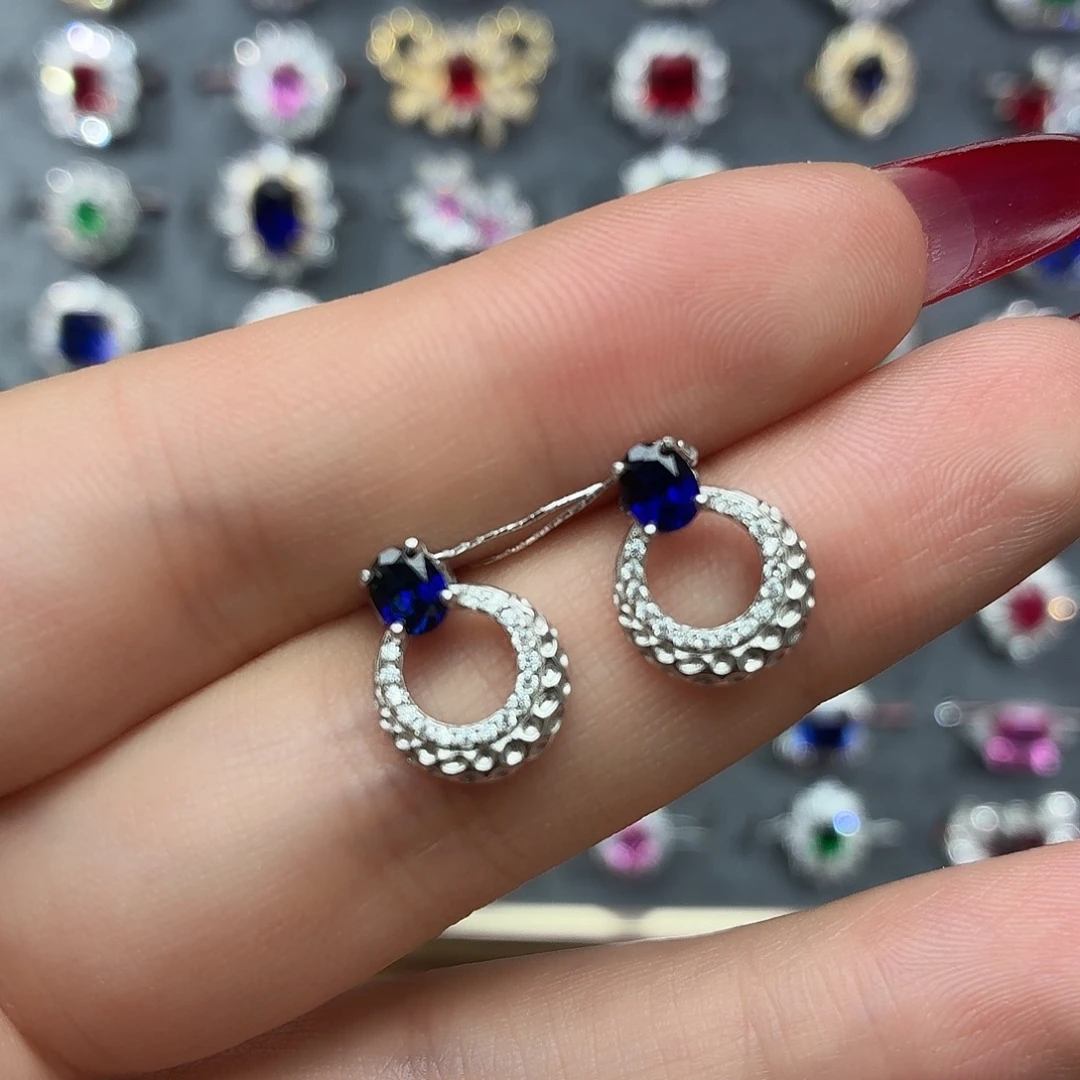 925银培育皇家蓝色宝石