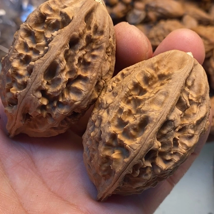 文玩核桃吊坠娜姐377