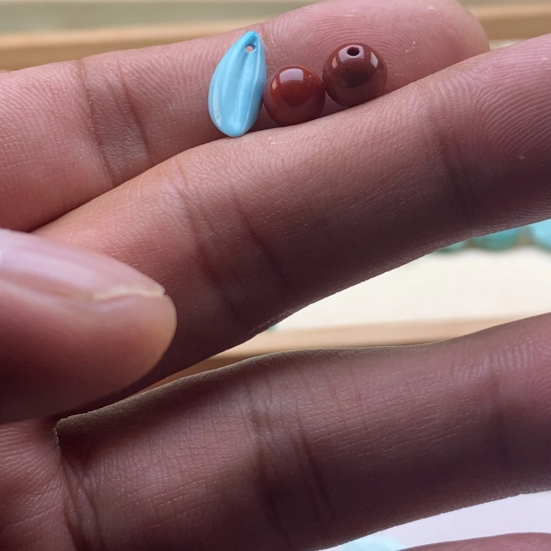 秋***秋未镶嵌南红玛瑙珠宝半成品
