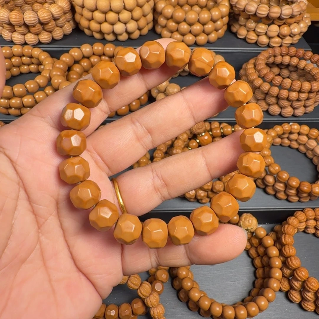 吊坠猴头核桃镜面无相