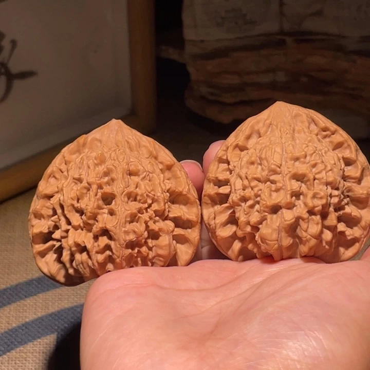 狼***婆核桃手串/手链51全品官帽