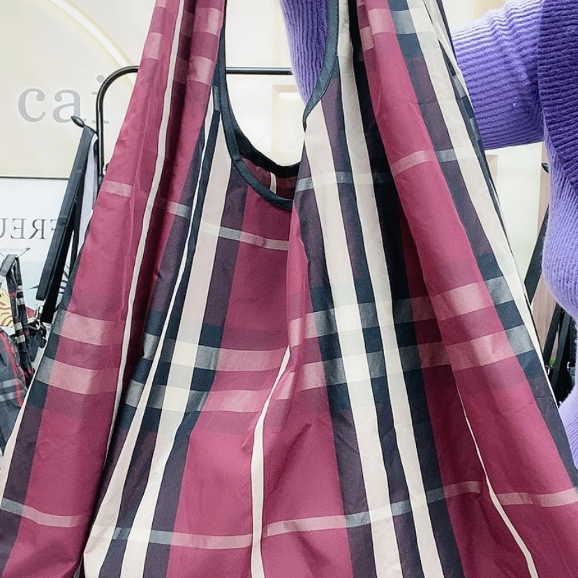 【闪购商品】牛津布大红