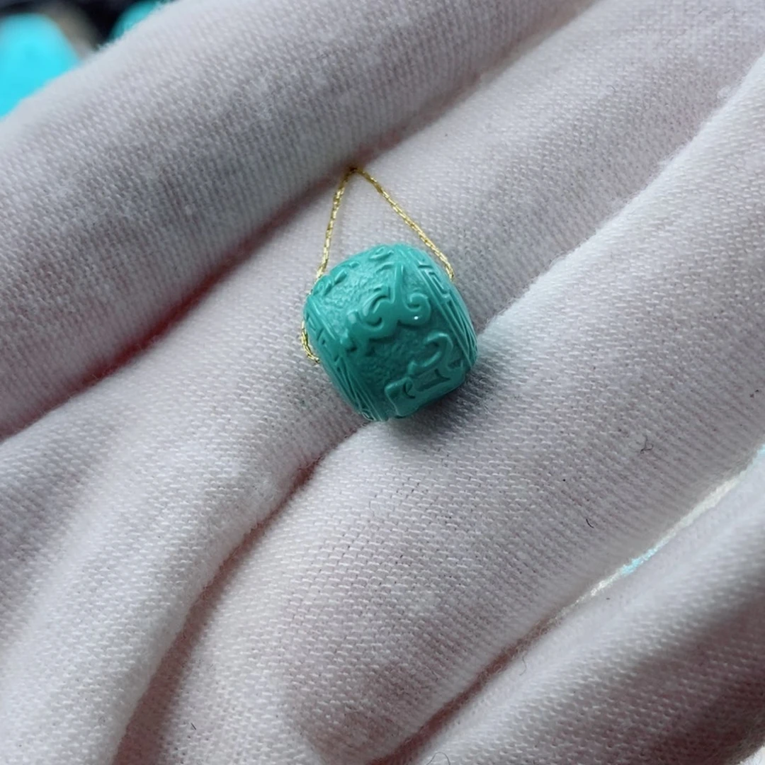 绿松石配饰未镶嵌