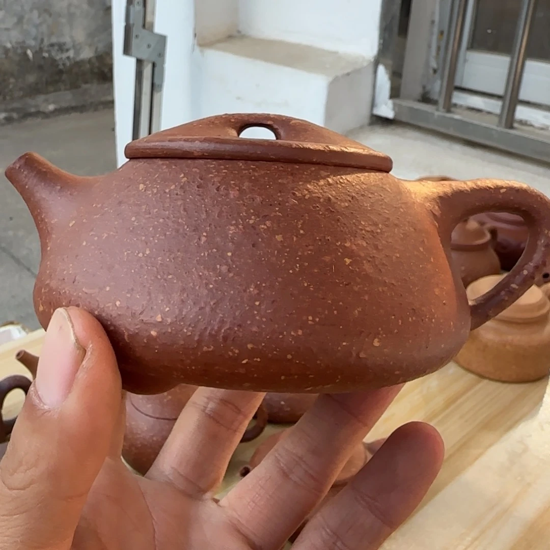 紫砂茶壶?****?八目红降景舟200cc