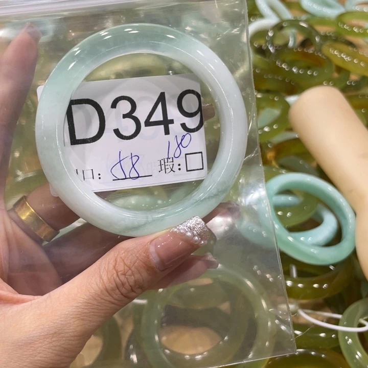 未镶嵌蛇纹石玉手镯J****如