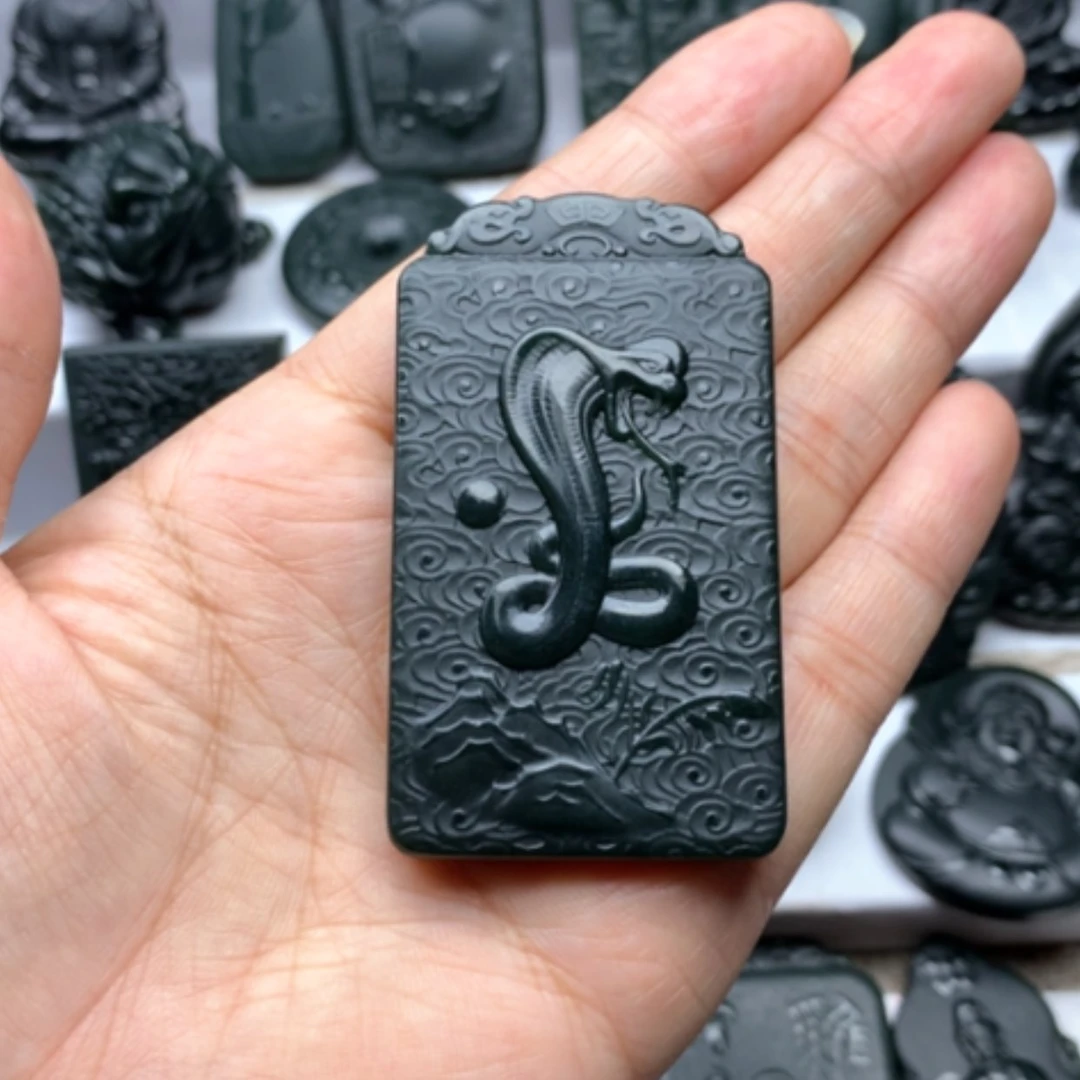 【闪购商品】颈饰未镶嵌和田玉双面雕刻