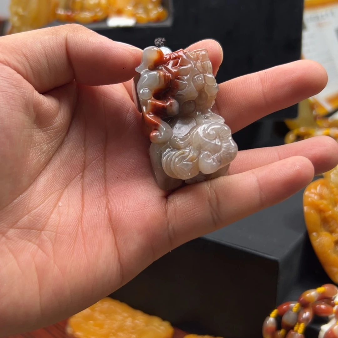 石英质玉（黄龙玉）未镶嵌多样性发货，发其一