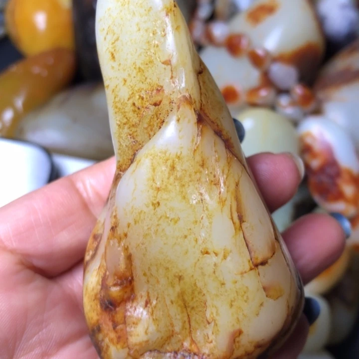 和田玉未镶嵌珠宝奇石