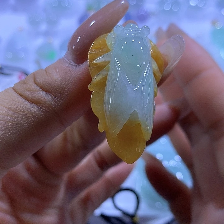 翡翠未镶嵌颈饰天然翡翠A货吊坠