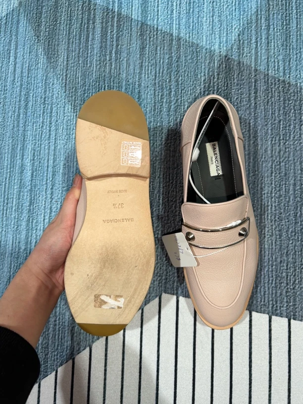 95新 Balenciaga/巴黎世家 巴黎世家裸粉色乐福鞋95新三七半码