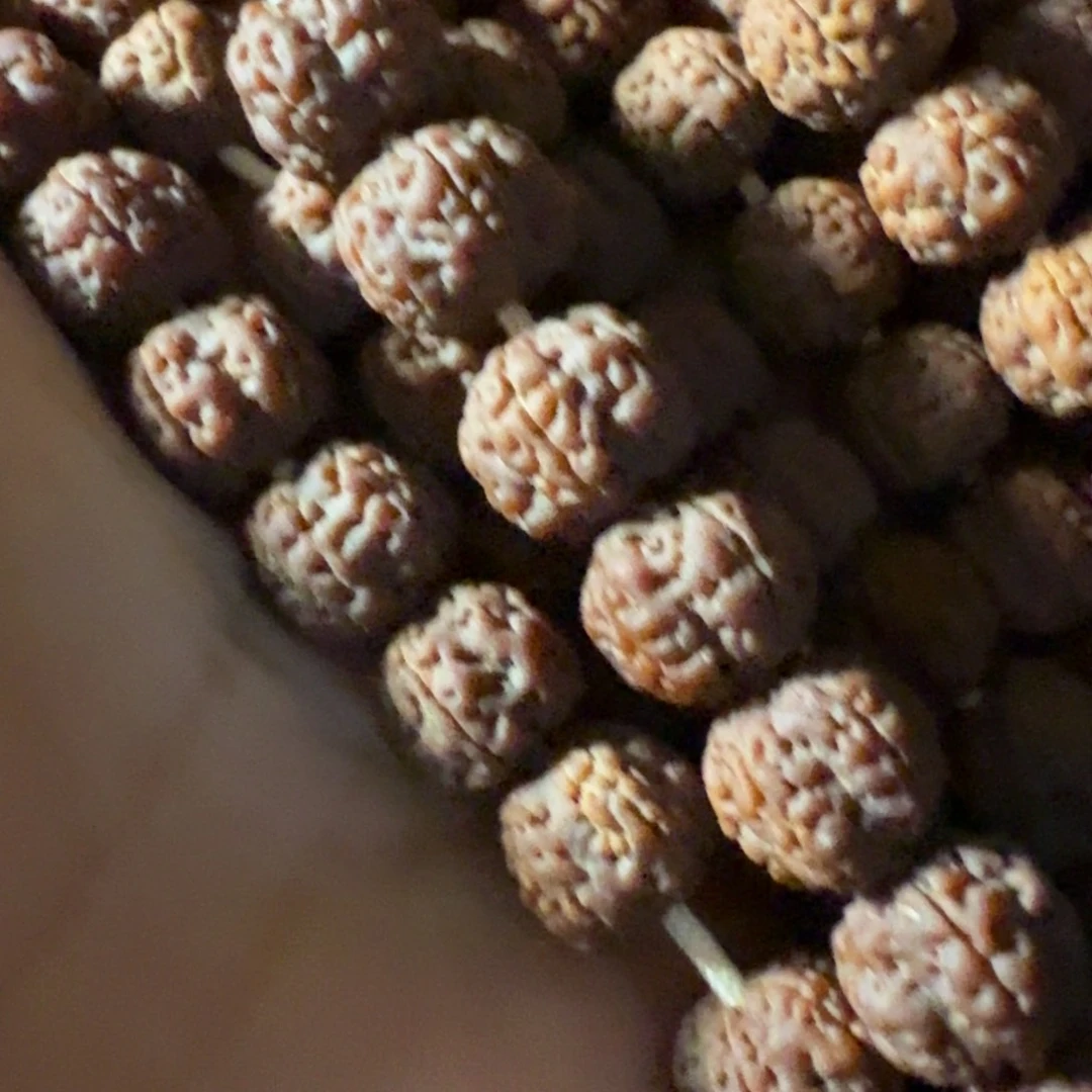 金刚菩提吊坠顶级玉梅花全品