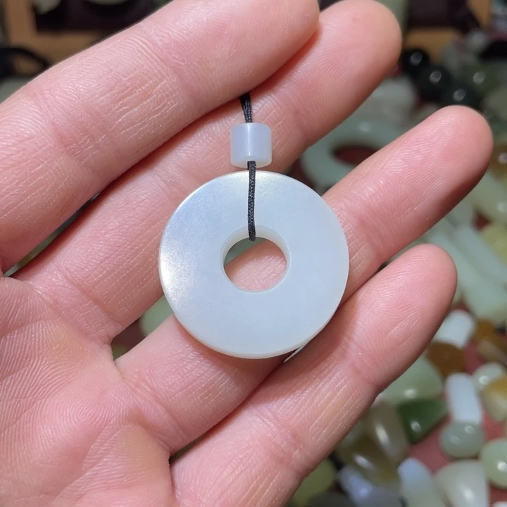 和田玉吊坠(不含链)未镶嵌h*