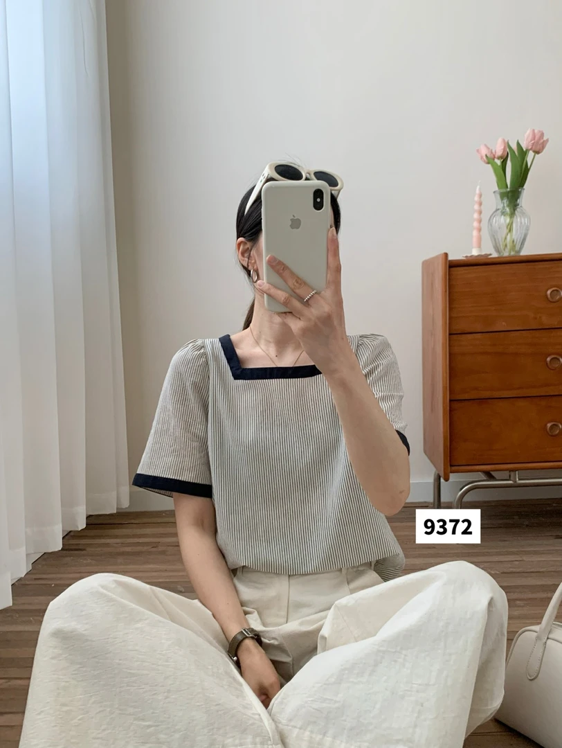 9372  条纹方领撞色显瘦短袖衬衫