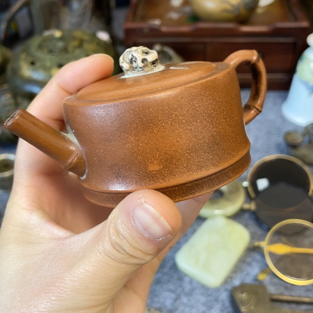 用***9铜摆件一个小物件。