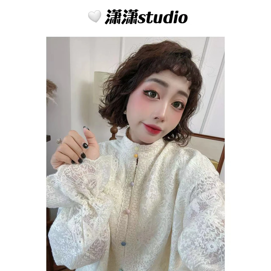 【彩扣蕾丝】【有里衬】潇潇彩色小扣子泡泡袖刺绣蕾丝衬衣XW0028