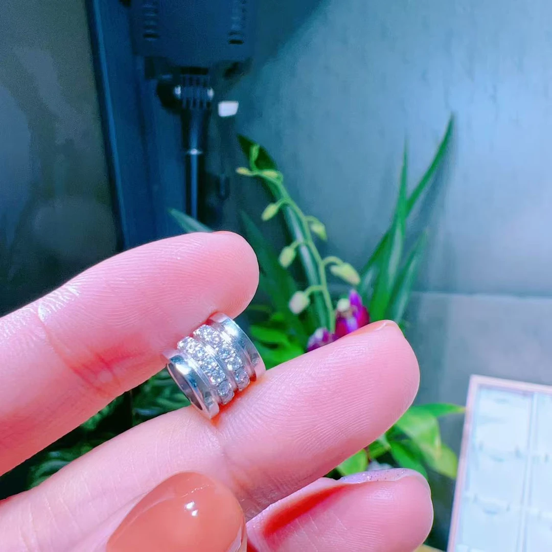 铂金Pt950吊坠  3.79克